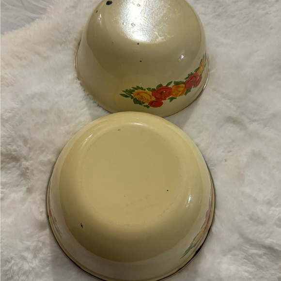 Floral Enamel Large Vintage Mixing Bowl Set Roses Floral Flower Cottagecore - Picture 5 of 13